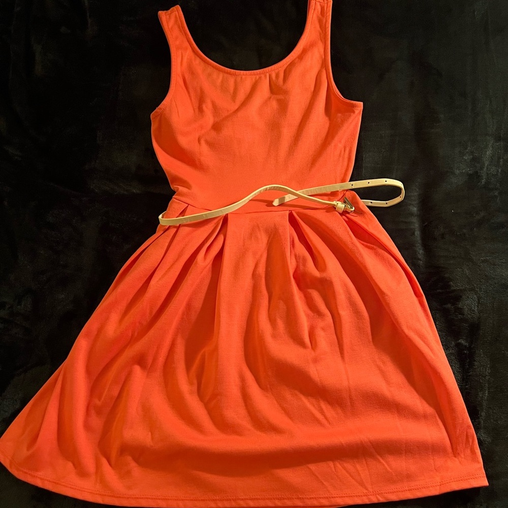 Pretty ESTAM dress, worn literally once for half an hour, like new. Knee length